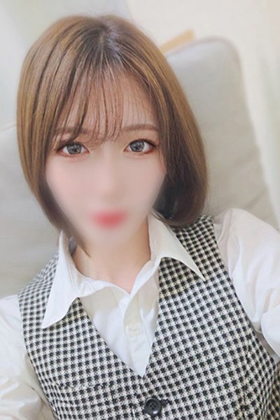 佐倉なぎ