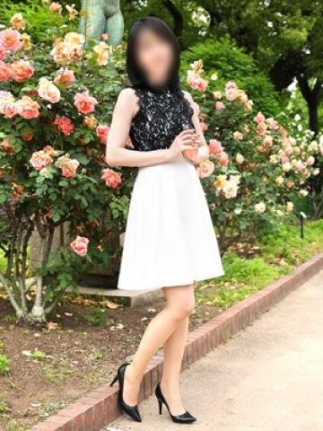 貴子