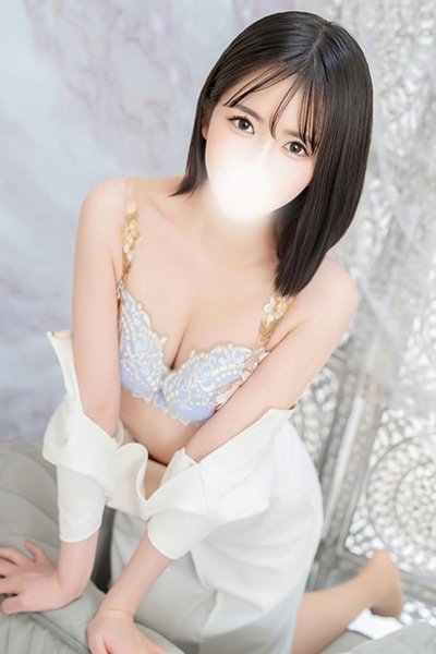 夏目ひかる