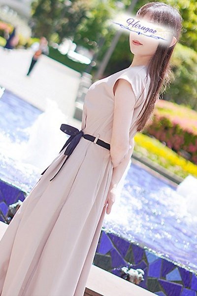 由奈