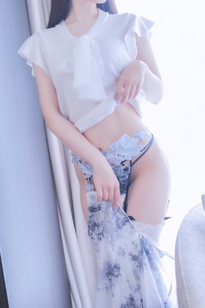 新人・澪(れい)