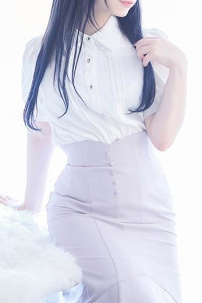 新人・絵名(えな)