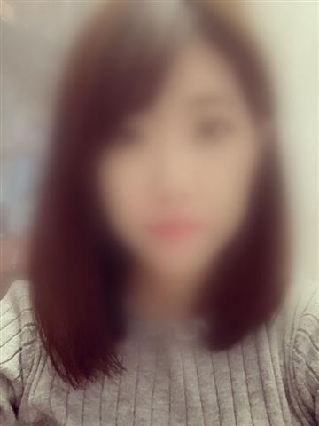 ゆりな