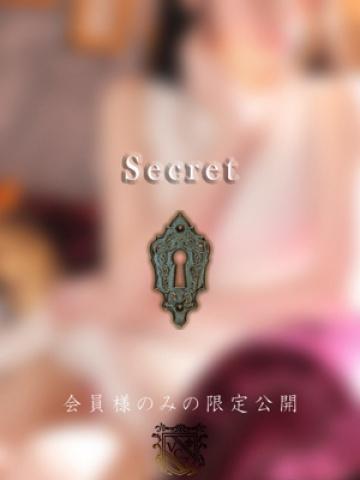 成田　紫苑