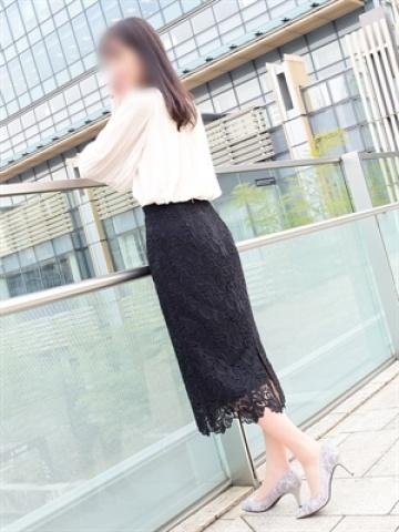 綾奈